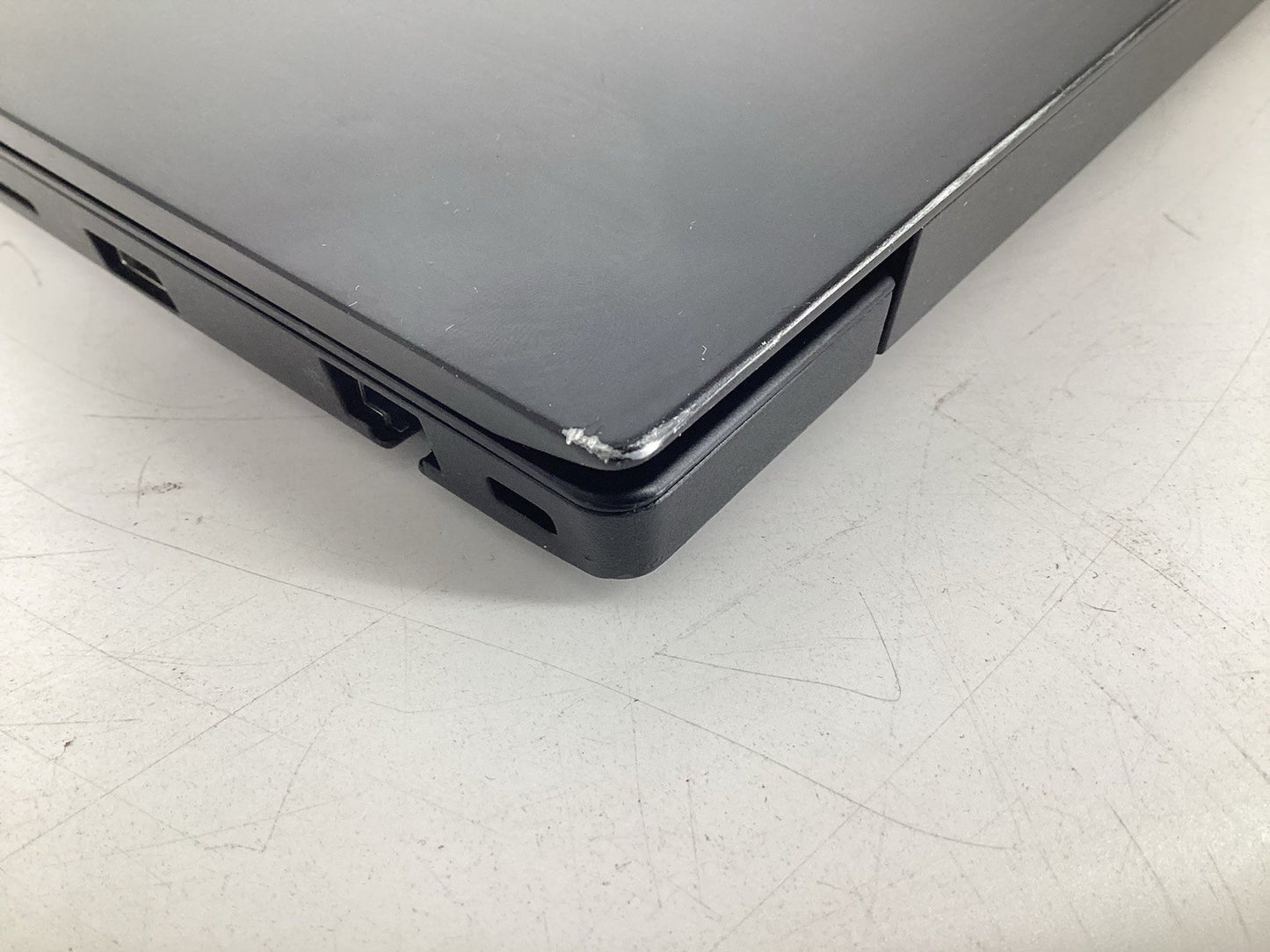 Lenovo Thinkpad E595 15.6" (Ryzen 5 3500U, 8GB RAM, 256GB SSD) Win11Pro *Read