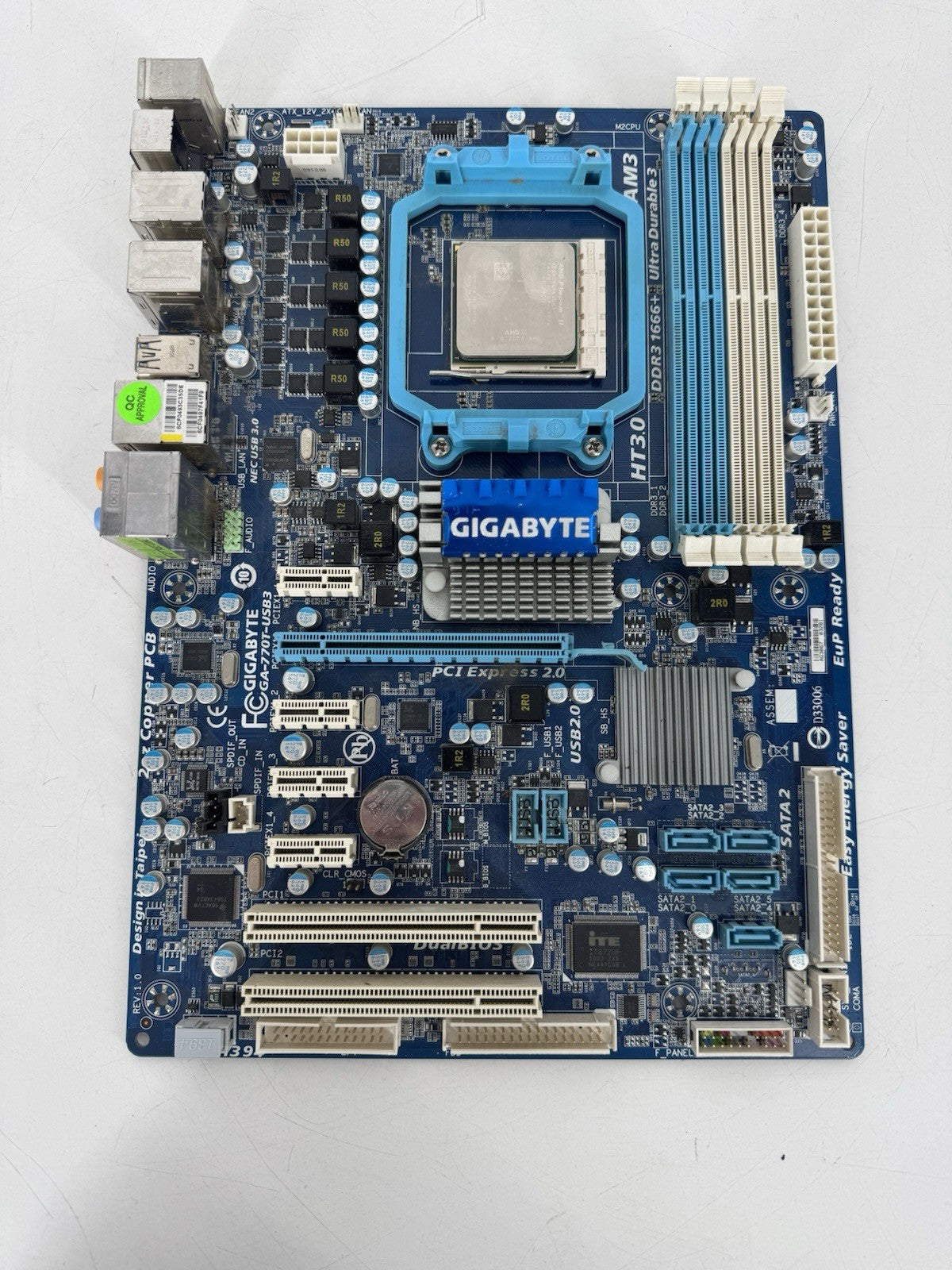 Gigabyte GA-770T-USB3 AM3 Motherboard w/ AMD Phenom II CPU