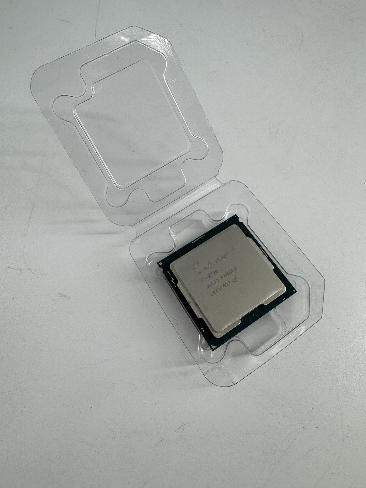 Intel Core i7-9700 3.00GHz 8-Core 12MB LGA 1151 CPU SRG13