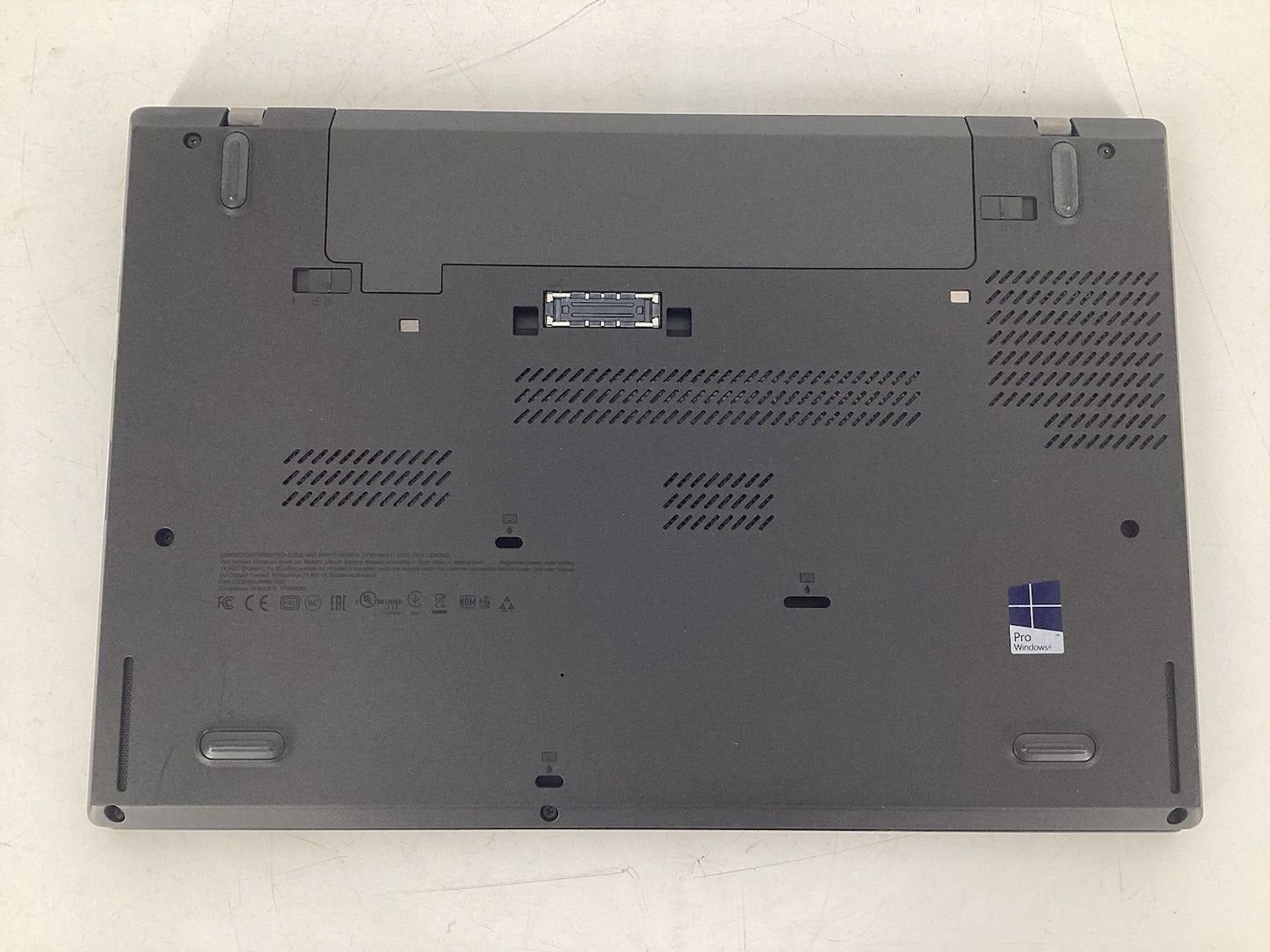 Lenovo ThinkPad T450 14" (i5-5300U @2.3GHz, 4GB RAM, No SSD, No OS) No AC