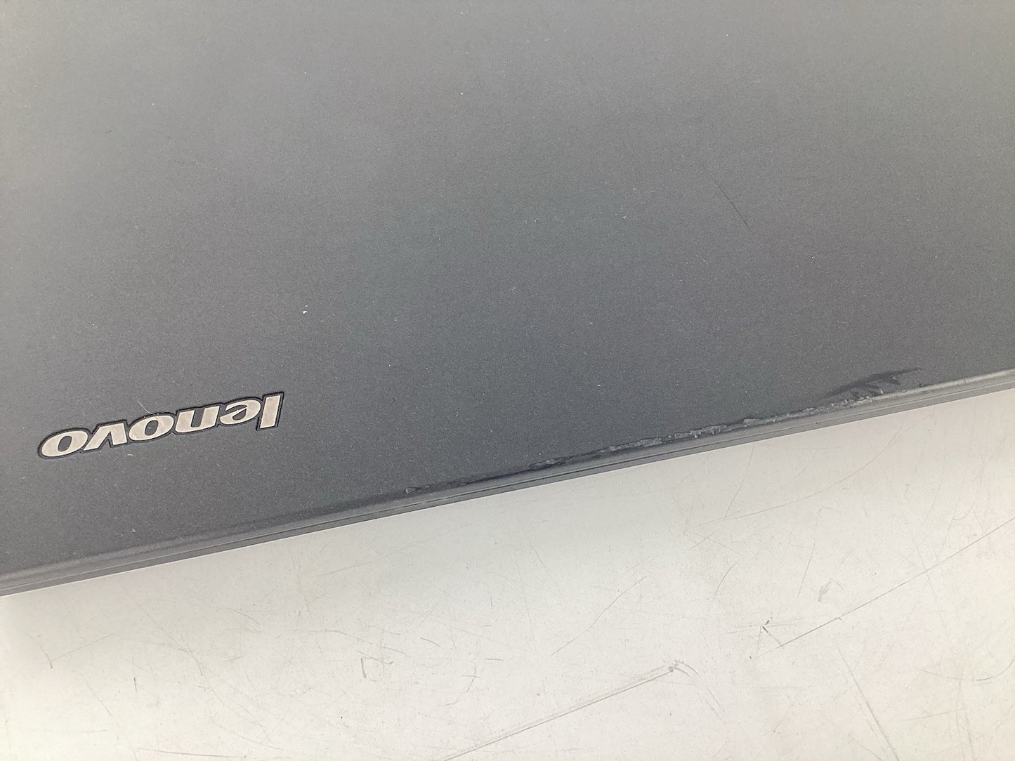 Lenovo ThinkPad T450 14" (i5-5300U @2.3GHz, 4GB RAM, No SSD, No OS) No AC