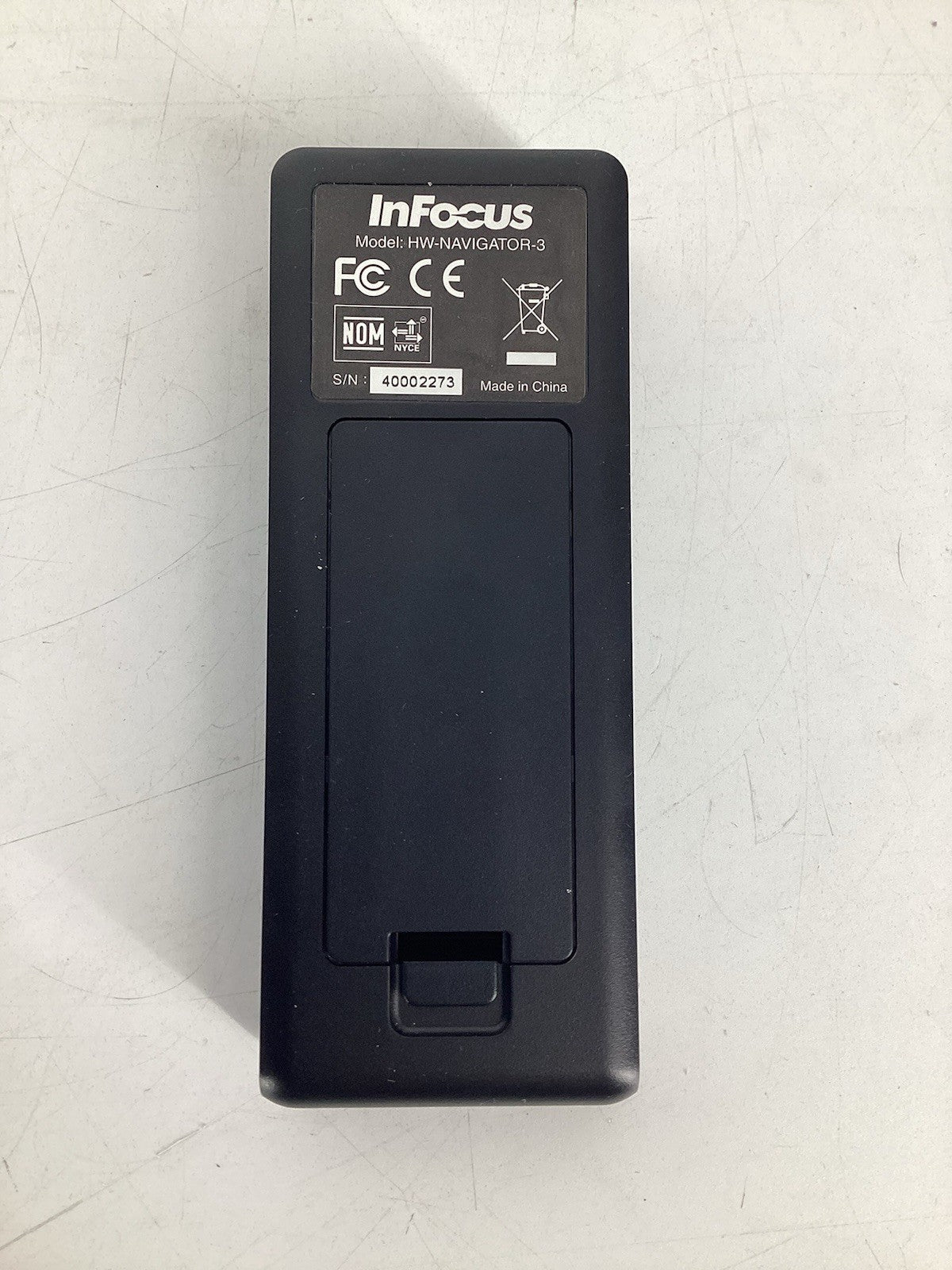 InFocus IN1112A DLP Projector w/ Carrying Case complete 47hrs on lamp