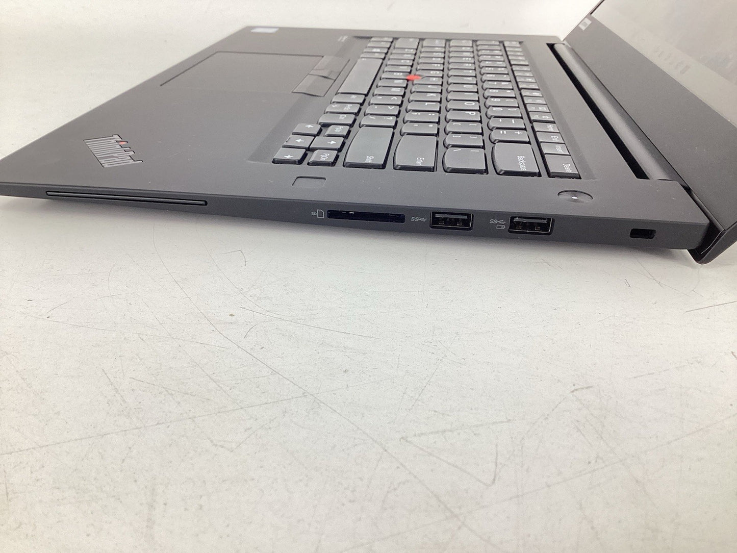 Lenovo ThinkPad P1 Gen 2 15.6" (i9-9880H @2.3GHz 16GB 512GB SSD) Quadro T2000