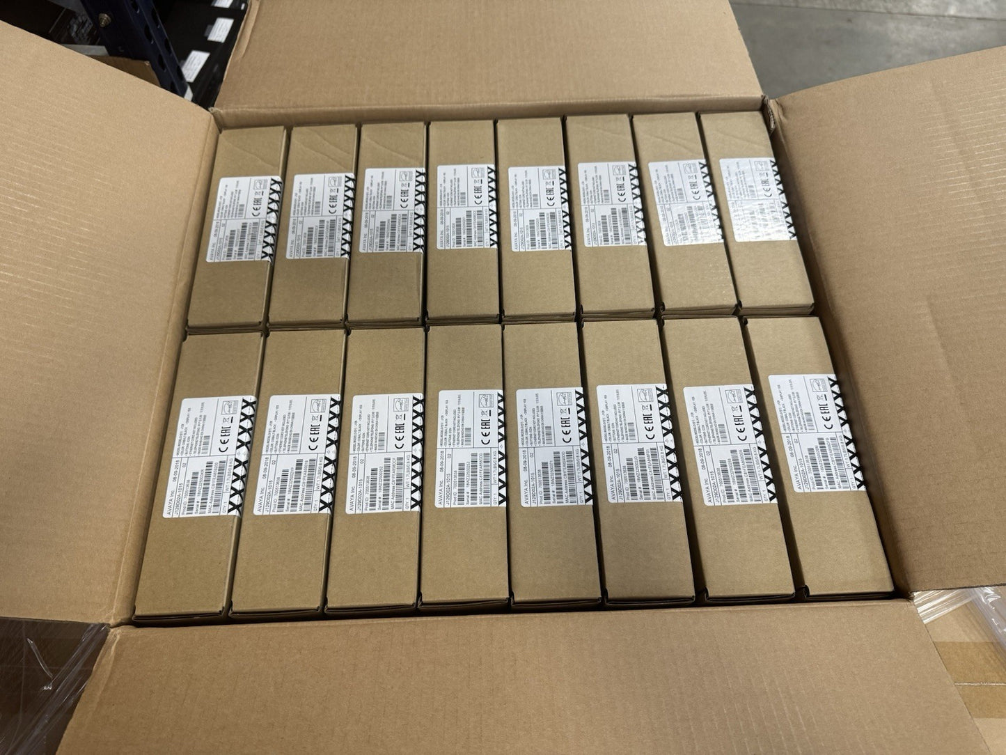 LOT OF 208 Avaya J129 IP Phone SIP (700512392 , 700513638) Bulk - New