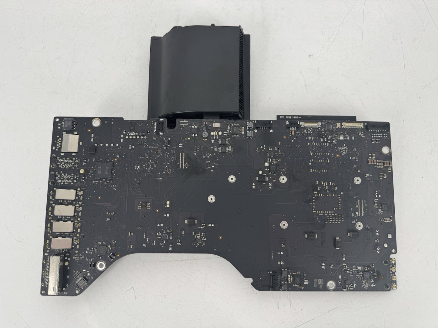 iMac Logic Board A1418 21.5 2.7GHz i5-3330S 820-3588-A w/ 8GB RAM