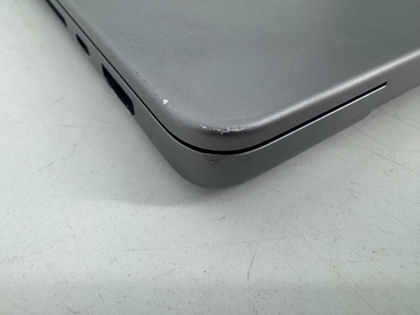 MacBook Pro 14" (M1 Pro 8/14 CPU/GPU Core - 16GB RAM 512GB SSD) No AC