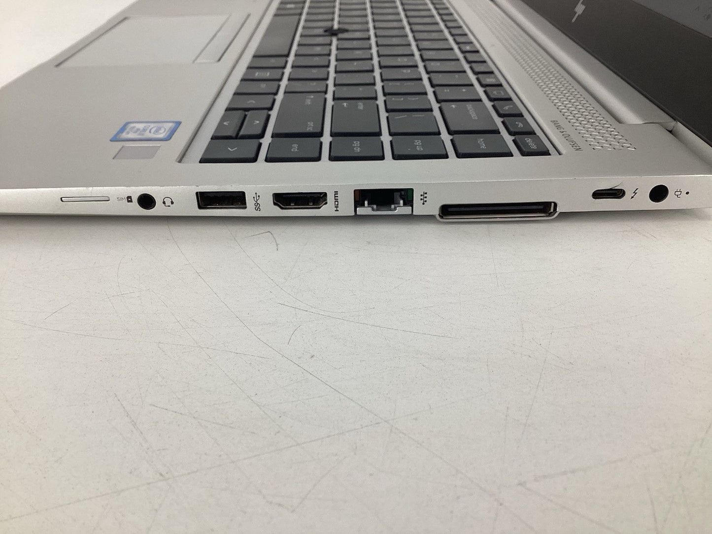 HP EliteBook 840 G6 14'' (i7-8665U @1.6GHz, 16GB RAM, 256GB SSD) Win11Pro No AC