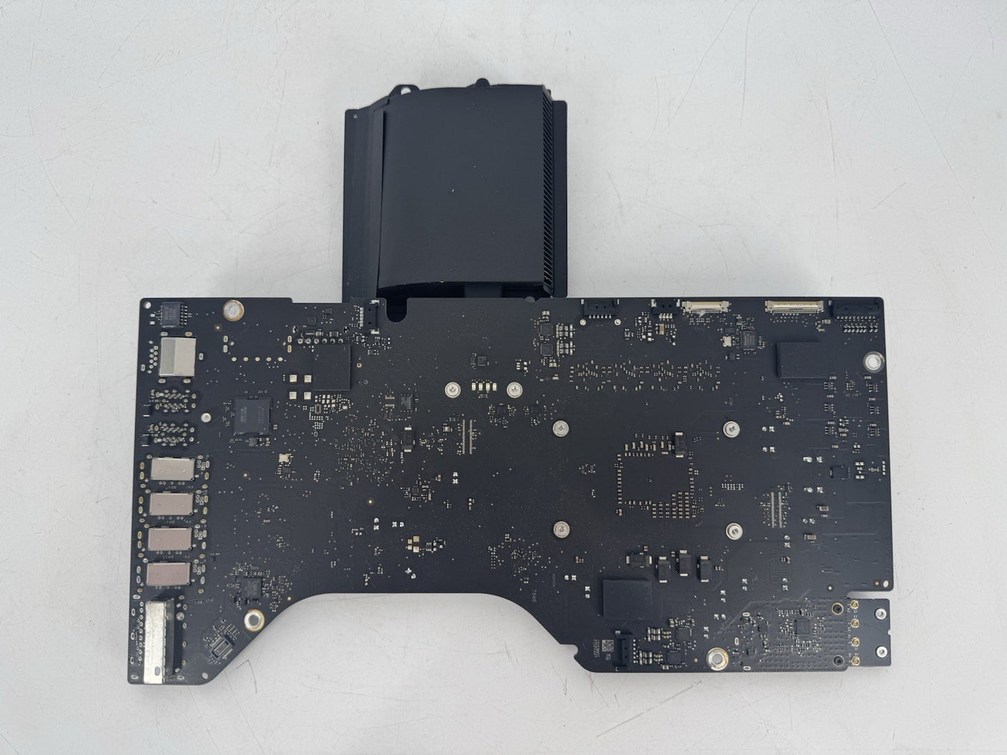 Genuine Apple iMac 21.5" A1418 Logic Board i5-5575R 2.8GHz 820-00431-A