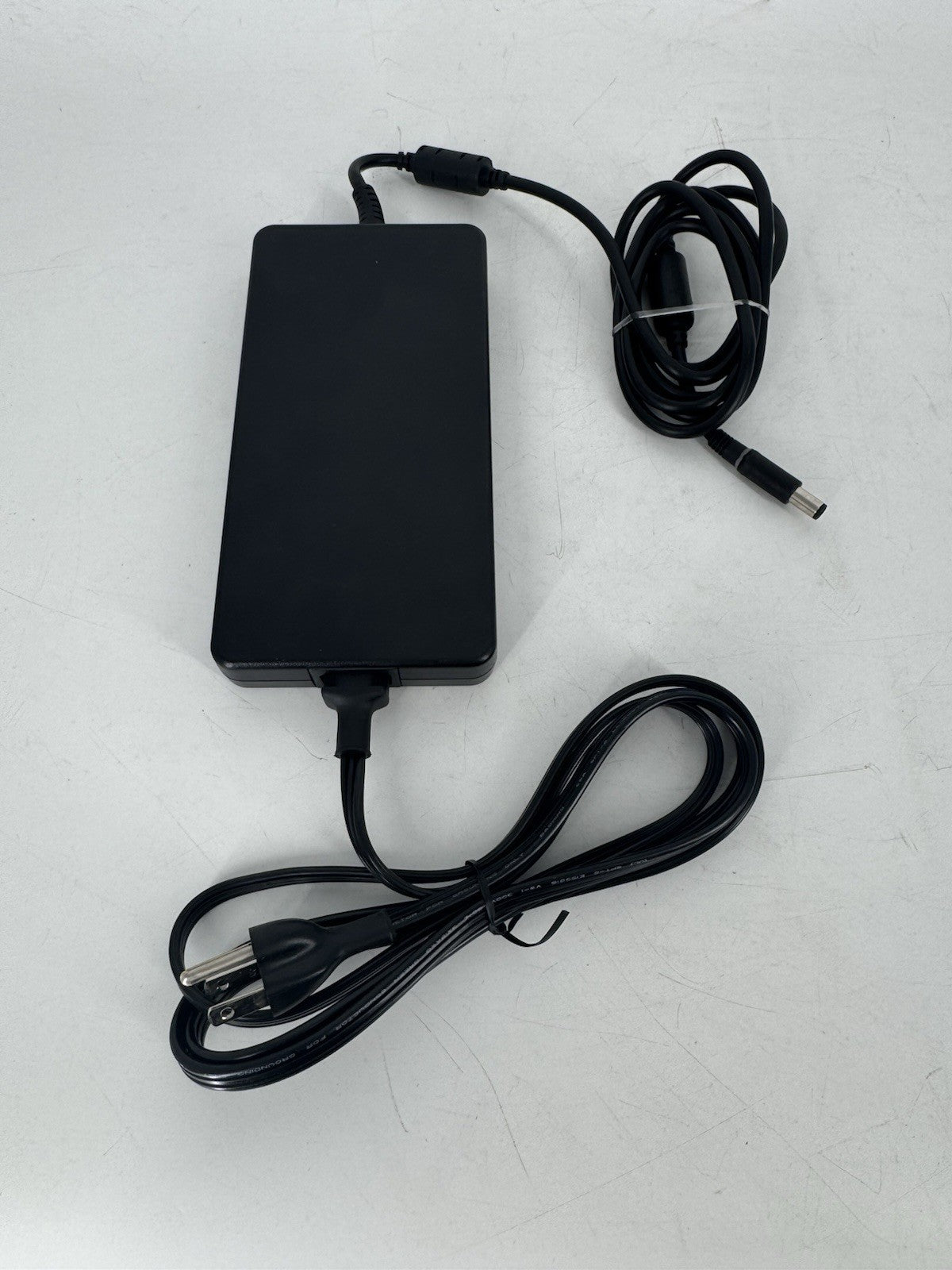 GENUINE DELL 240W 19.5V 12.3A AC ADAPTER POWER SUPPLY 0J211H 0FWCRC 0FHMD4