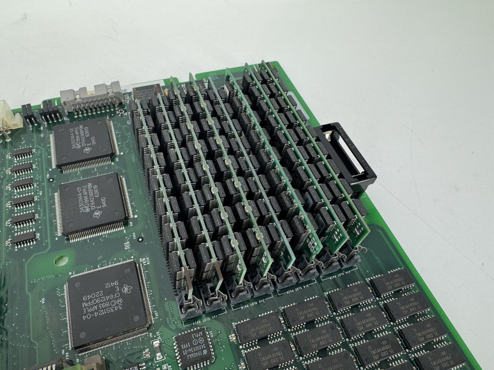 Apple PowerPC 820-0557-B 8100/180 Motherboard - No CMOS *Parts