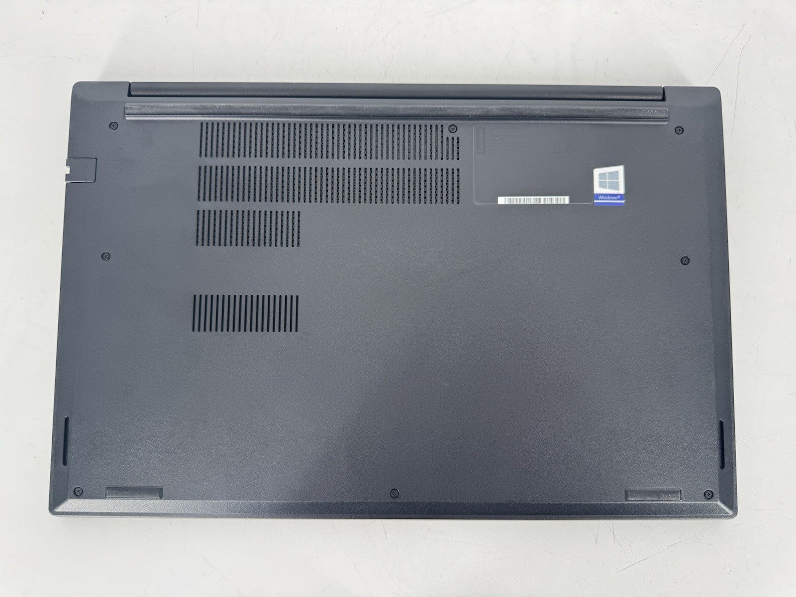 Lenovo ThinkPad E15 15" (i5-10210U @1.6GHz 16GB 256GB SSD) Win11Pro w/AC - Great