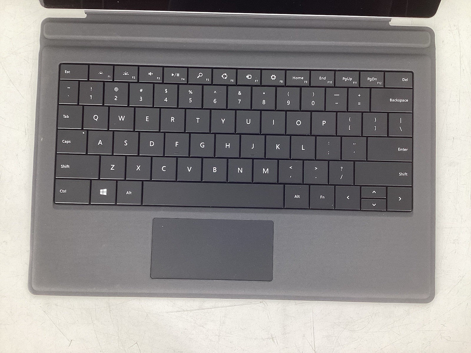 Microsoft Surface Pro 3 1631 12" (i5-4300U 1.9GHz 4GB 128GB SSD) Win10Pro No AC