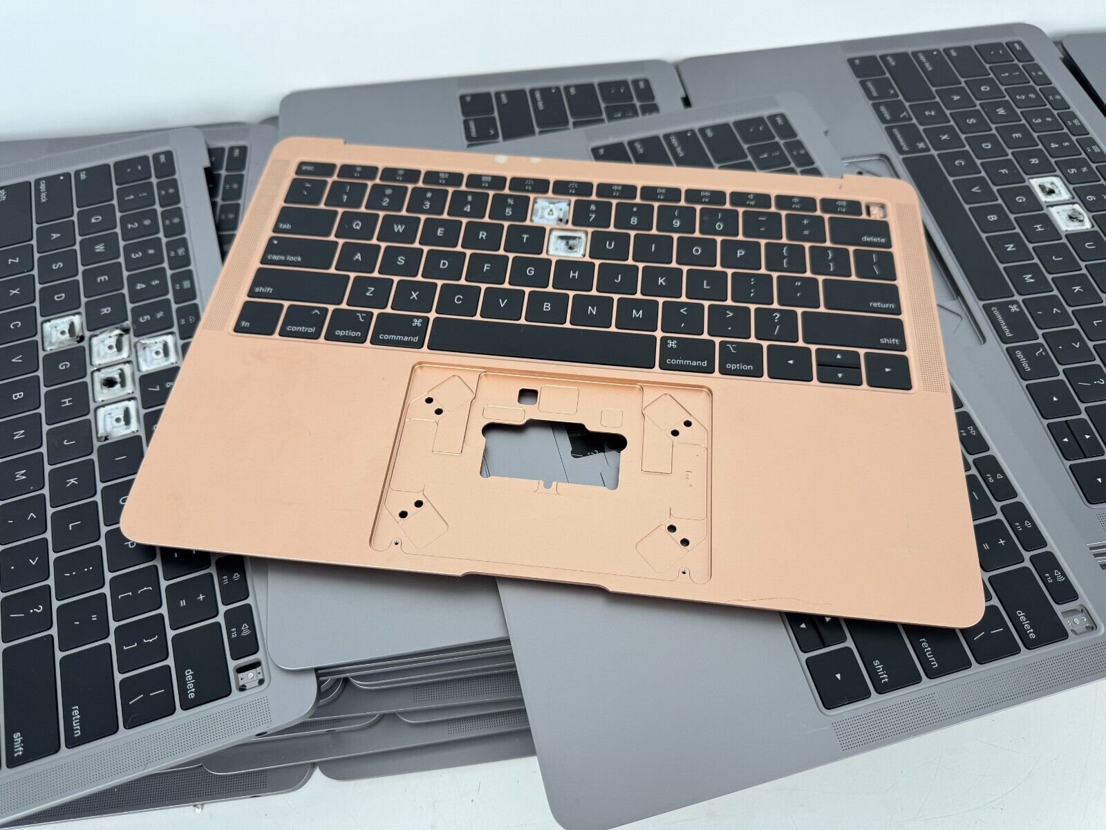 LOT OF 40 Apple Macbook Air 13" A1932 2018-2019 Keyboard Assembly, Gray *Read