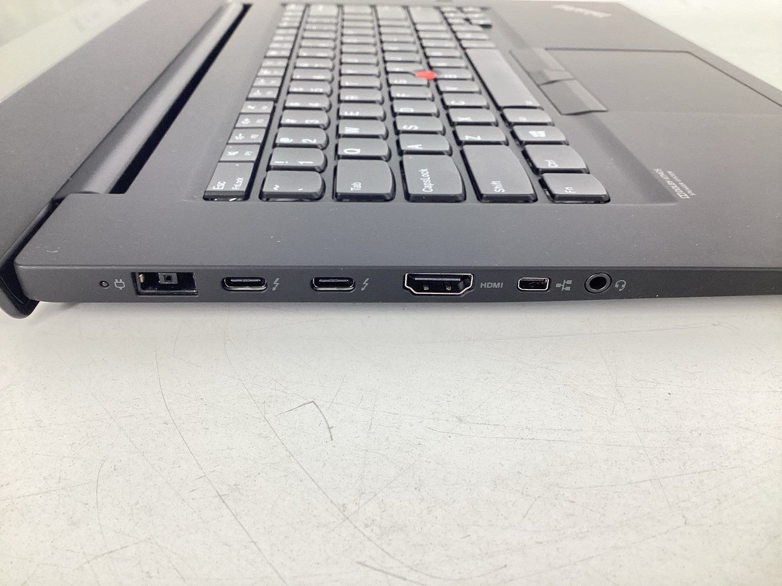 Lenovo ThinkPad P1 Gen 2 15.6" (i9-9880H @2.3GHz 16GB 512GB SSD) Quadro T2000