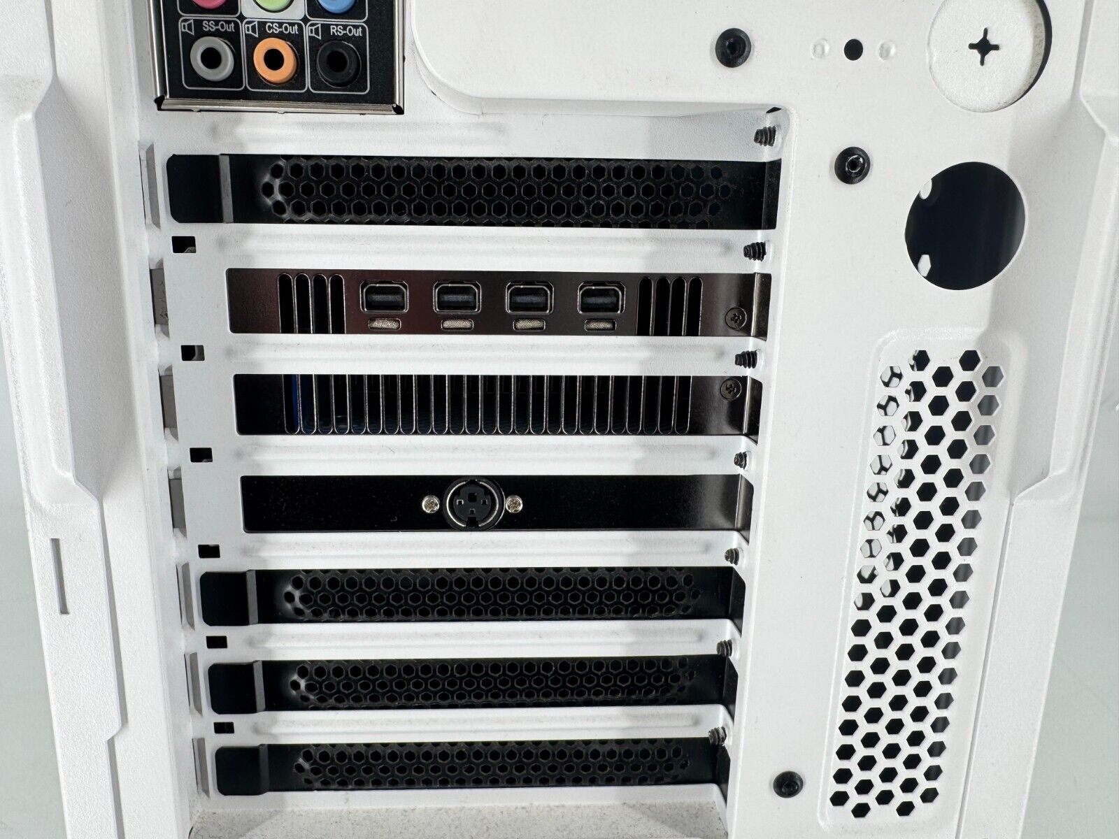Custom Desktop PC MSI MS-7B98 (i7-9700K @3.6GHz, 64GB RAM 512GB SSD) Win11Home