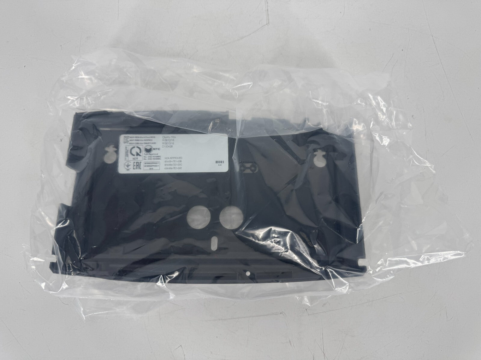 OPEN BOX Kronos InTouch 9100 8609000-051: Touchscreen, Proximity Reader, RFID