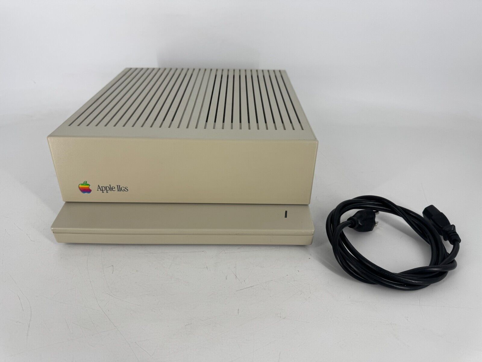 Apple IIGS Computer (A2S6000) Boots to 'Check Startup' - No OS