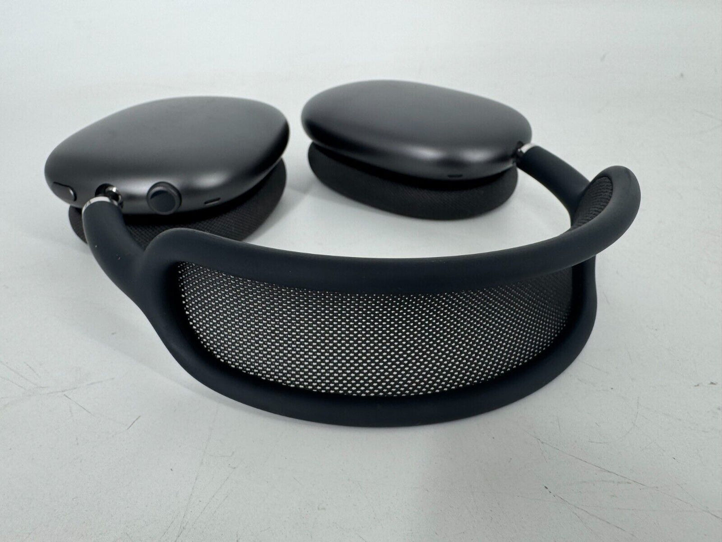 Apple AirPods Max Bluetooth Headphones MGYH3AMA Noise Cancel Gray w/Smart Case