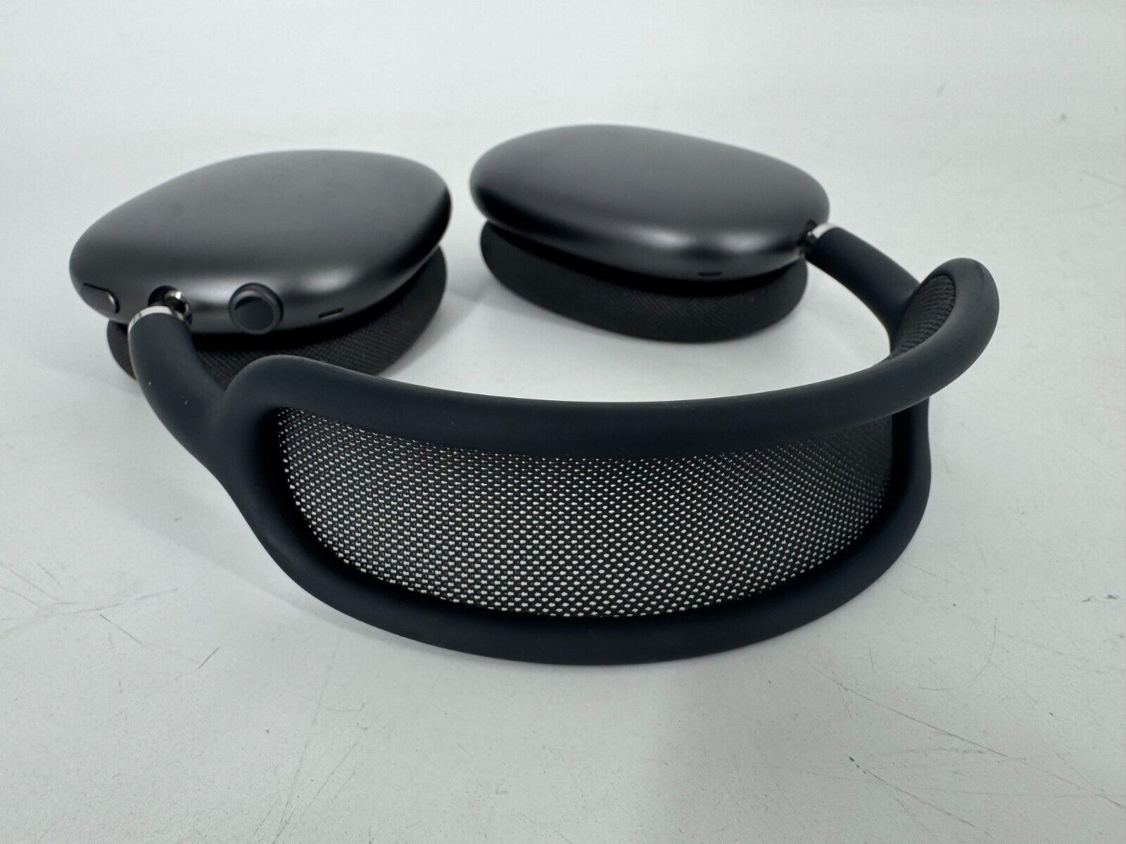Apple AirPods Max Bluetooth Headphones MGYH3AMA Noise Cancel Gray w/Smart Case