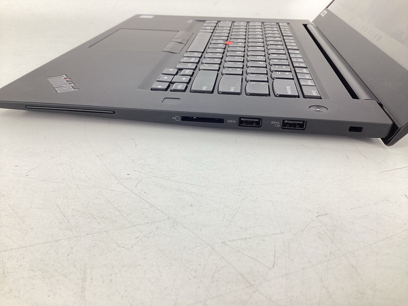 Lenovo ThinkPad P1 Gen 2 15.6" (i9-9880H @2.3GHz 16GB 512GB SSD) Quadro T2000