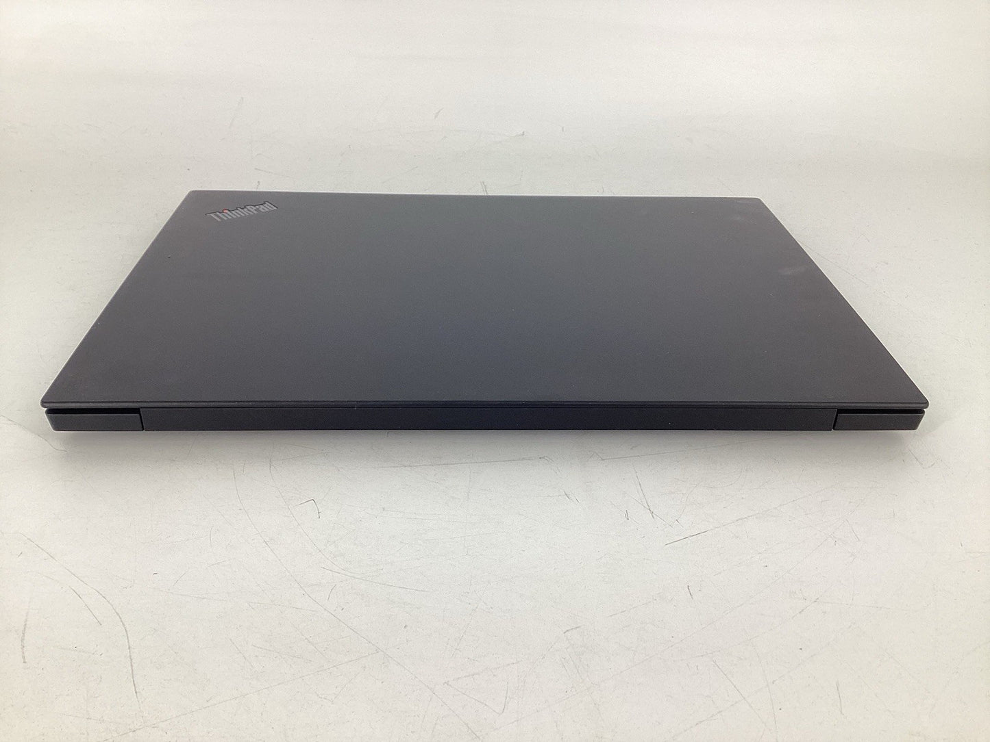 Lenovo ThinkPad P1 Gen 2 15.6" (i9-9880H @2.3GHz 16GB 512GB SSD) Quadro T2000