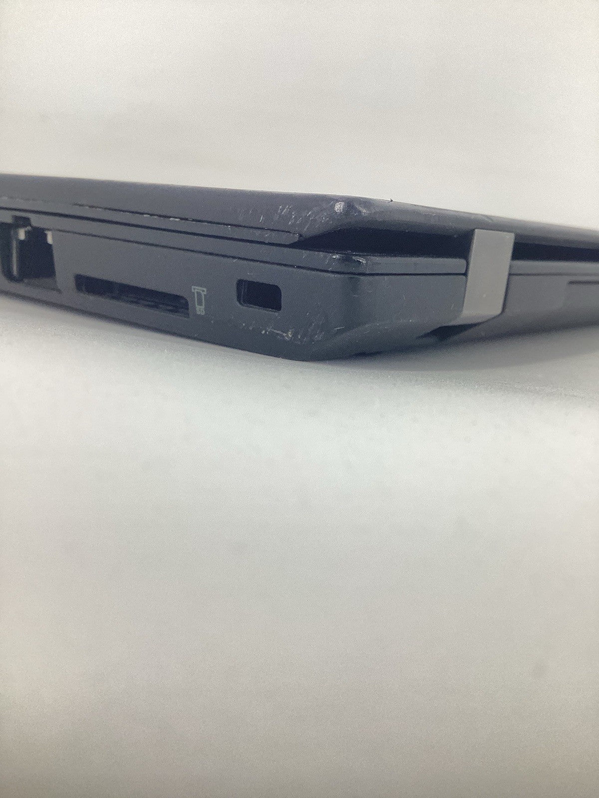 Lenovo ThinkPad T480 14" (i5-6200U @2.3GHz, 12GB RAM, No SSD, No OS) No AC