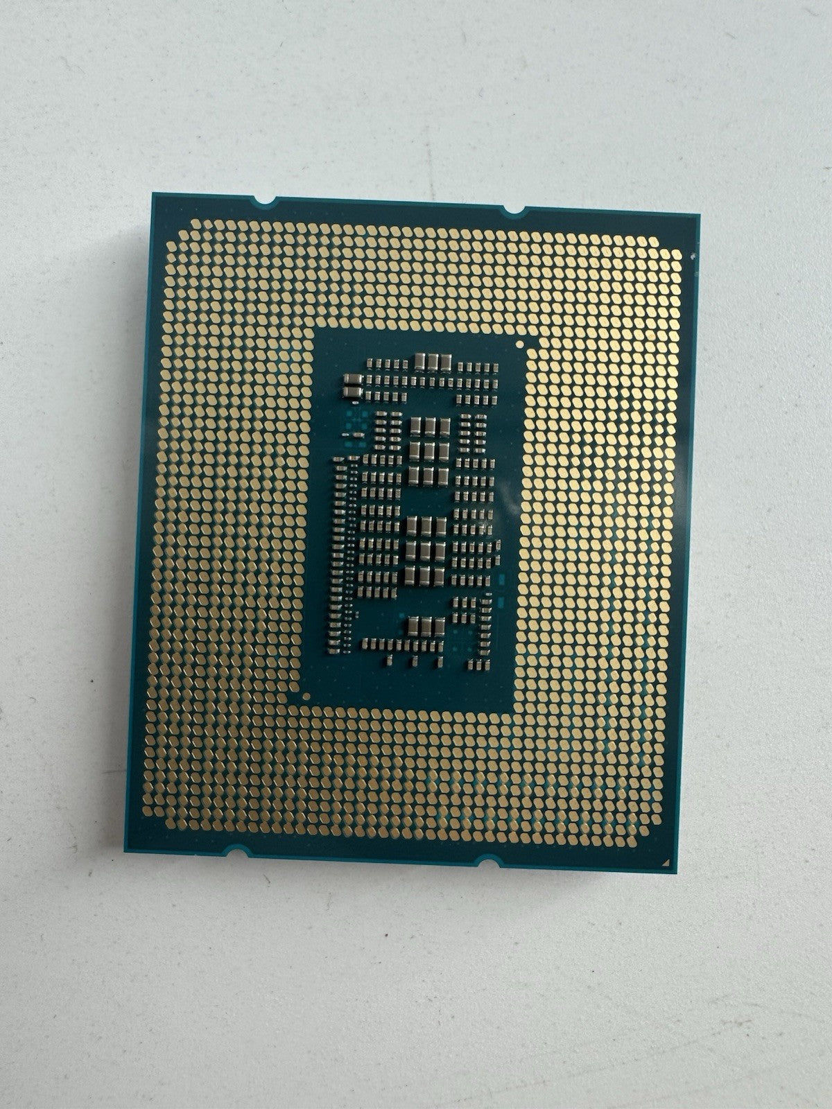 SRL4J Intel Core i9-12900KF 16 (8P+8E) 3.20 GHz FCLGA1700 Desktop CPU