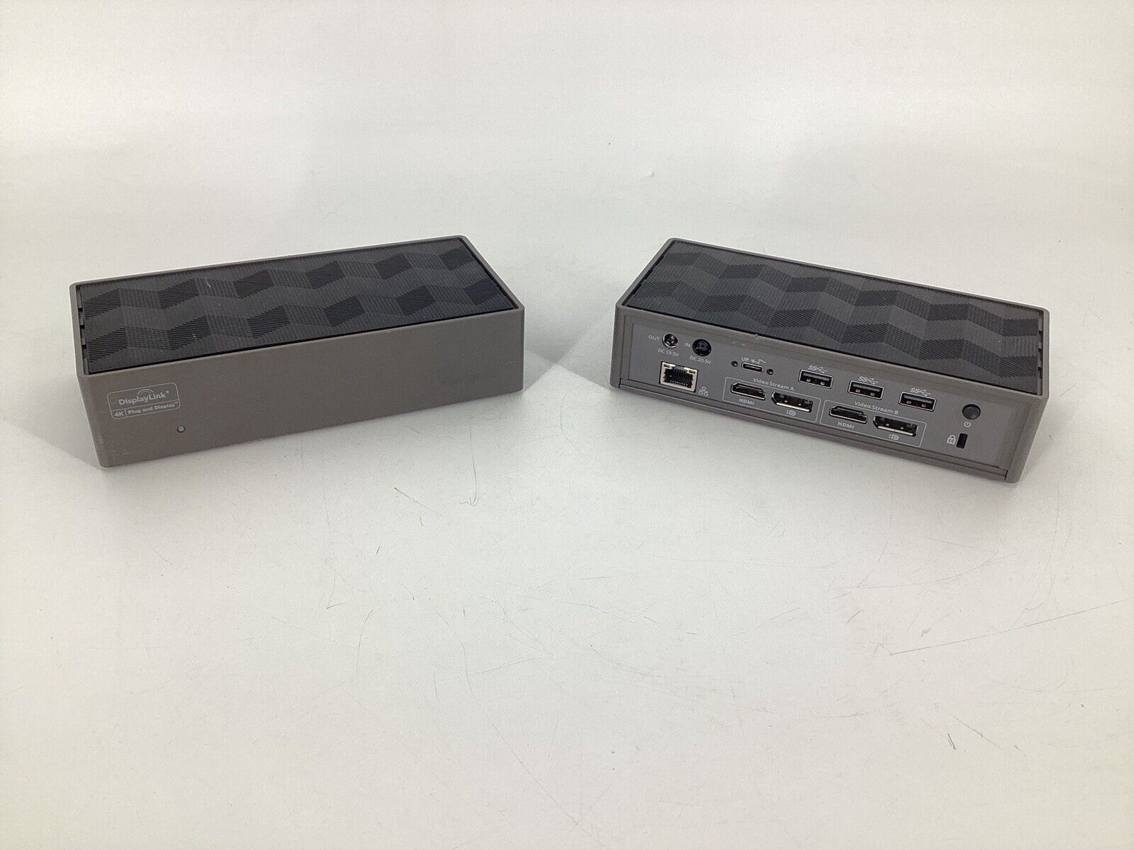 LOT OF 2 Targus Dock 190 USB-C Universal DV4K Docking Station No power adapter