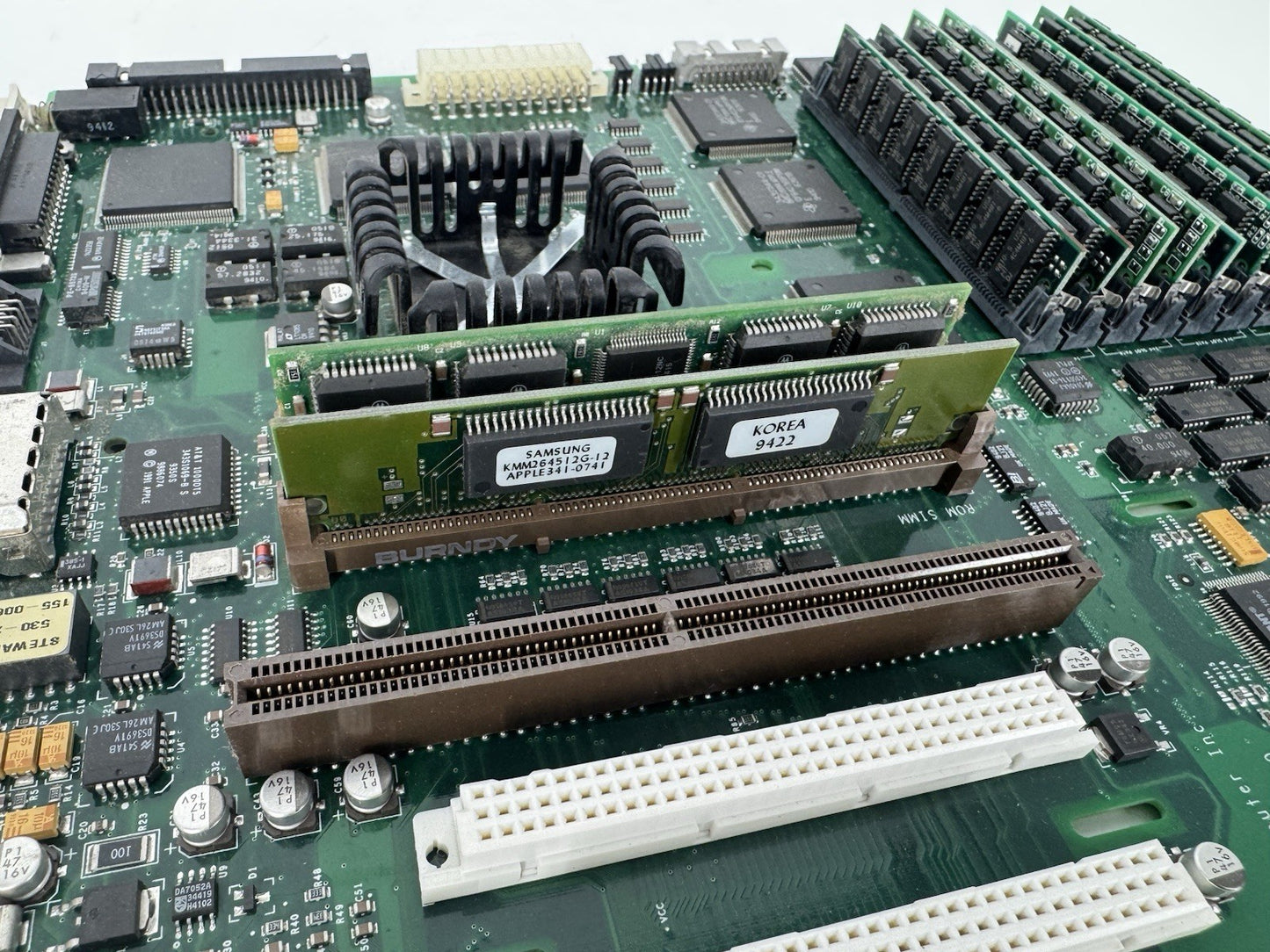 Apple PowerPC 820-0557-B 8100/180 Motherboard - No CMOS *Parts