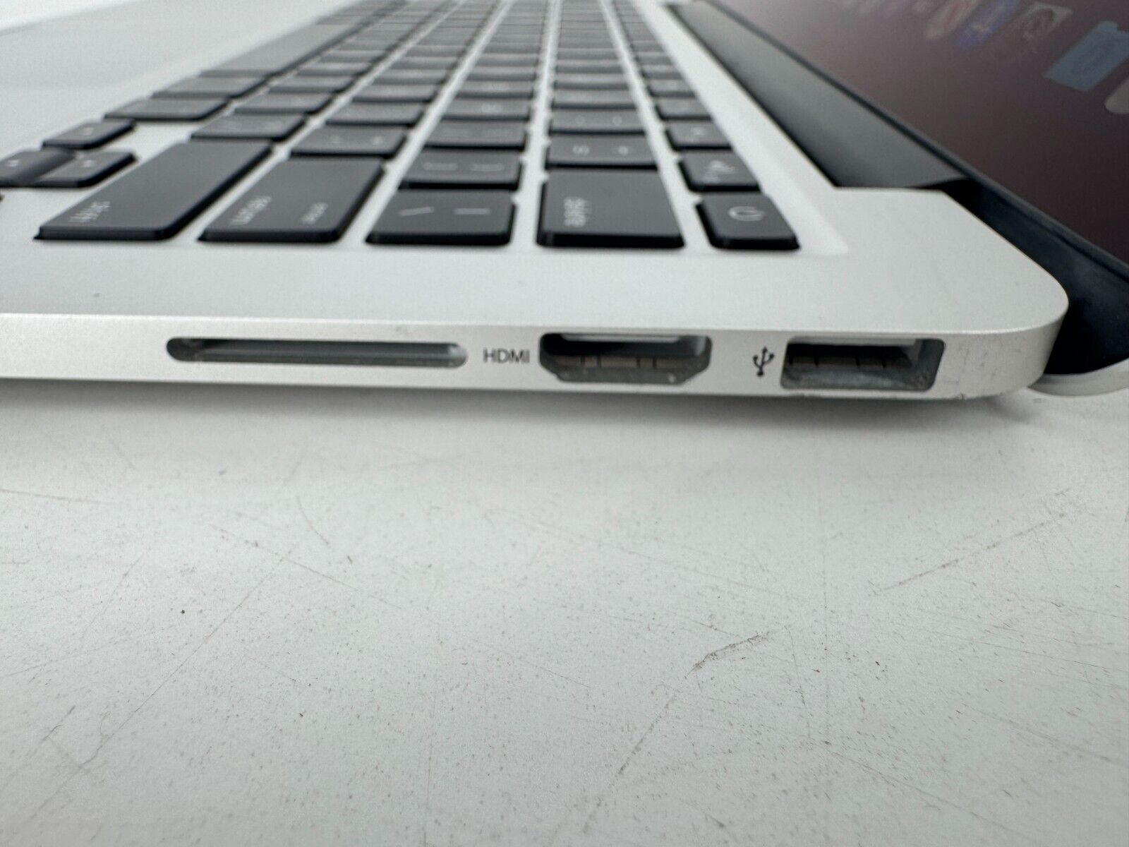 Apple MacBook Pro 13" 2013 Retina (Core i5 2.5GHz 8GB RAM 256GB SSD) No AC *Read
