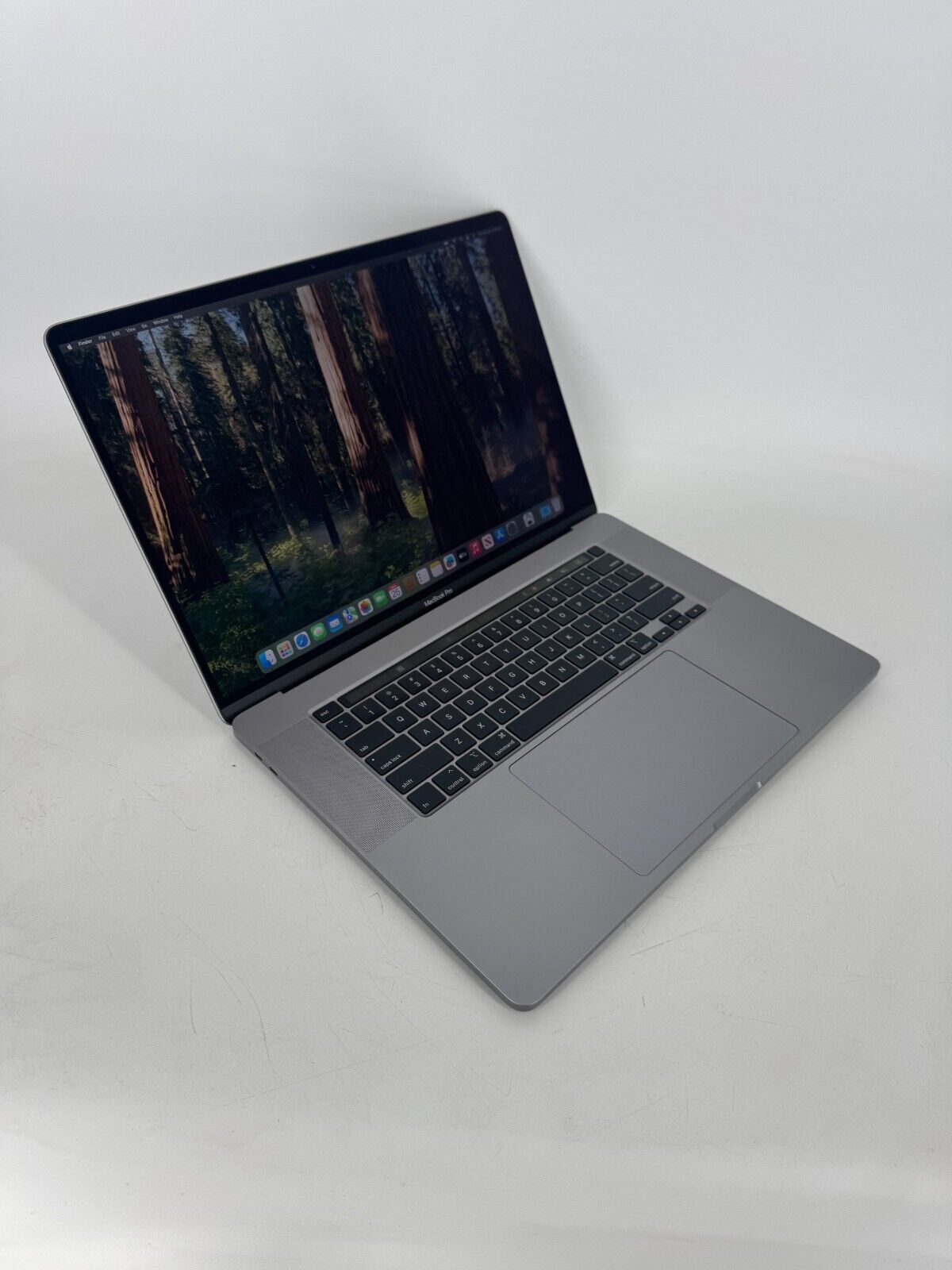 2019 Apple MacBook Pro A2141 16" (Core i7 @2.6GHz, 16GB RAM 512GB SSD) No AC
