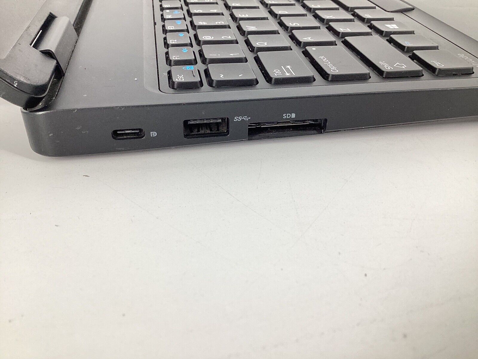 Dell Latitude 5580 15.6" (i5-6440HQ @2.6GHz 8GB 256GB SSD) Win10Pro w/AC