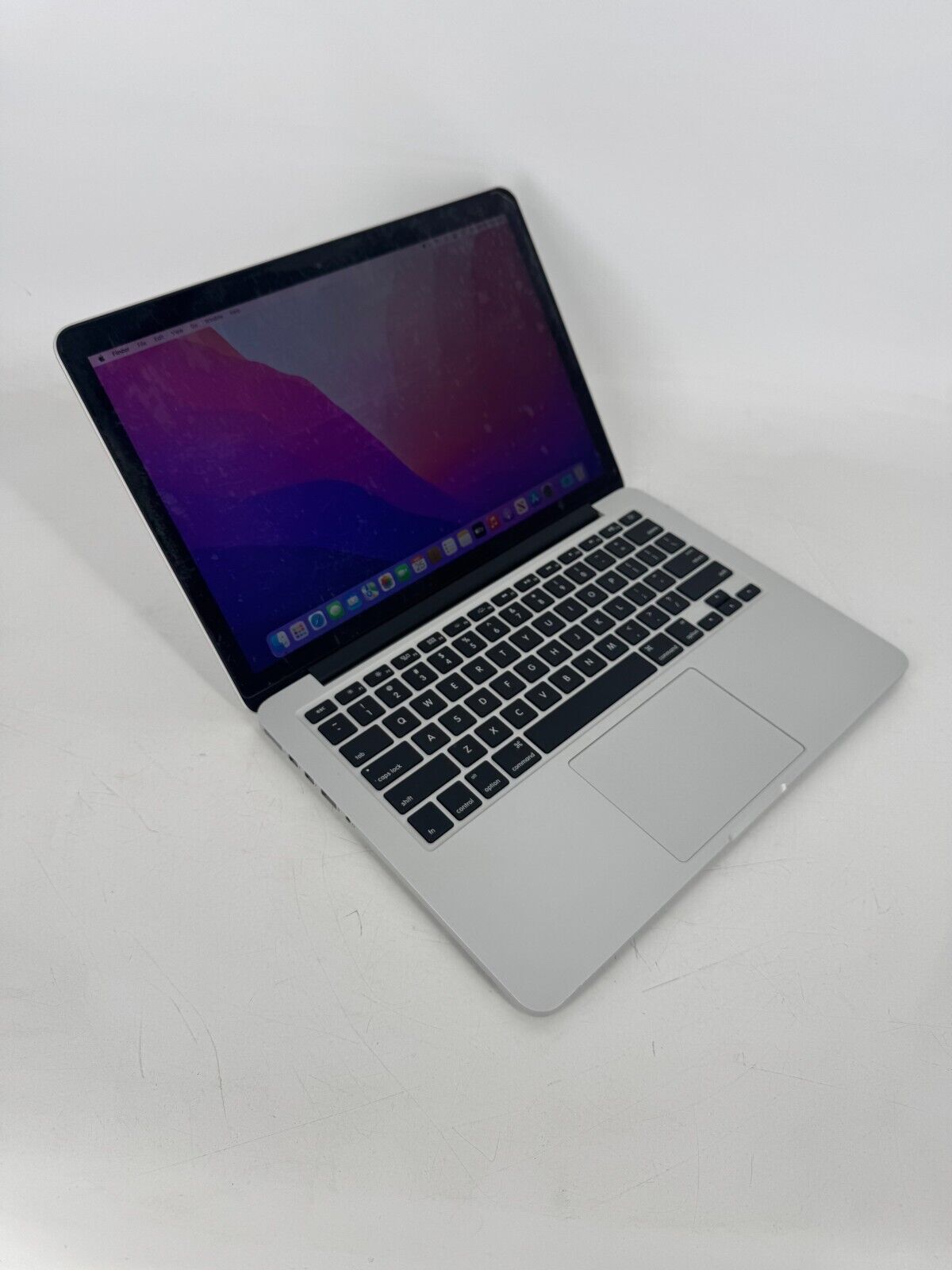 Apple MacBook Pro 13" 2015 Retina (Core i5 2.7GHz 8GB RAM 256GB SSD) No AC *Read