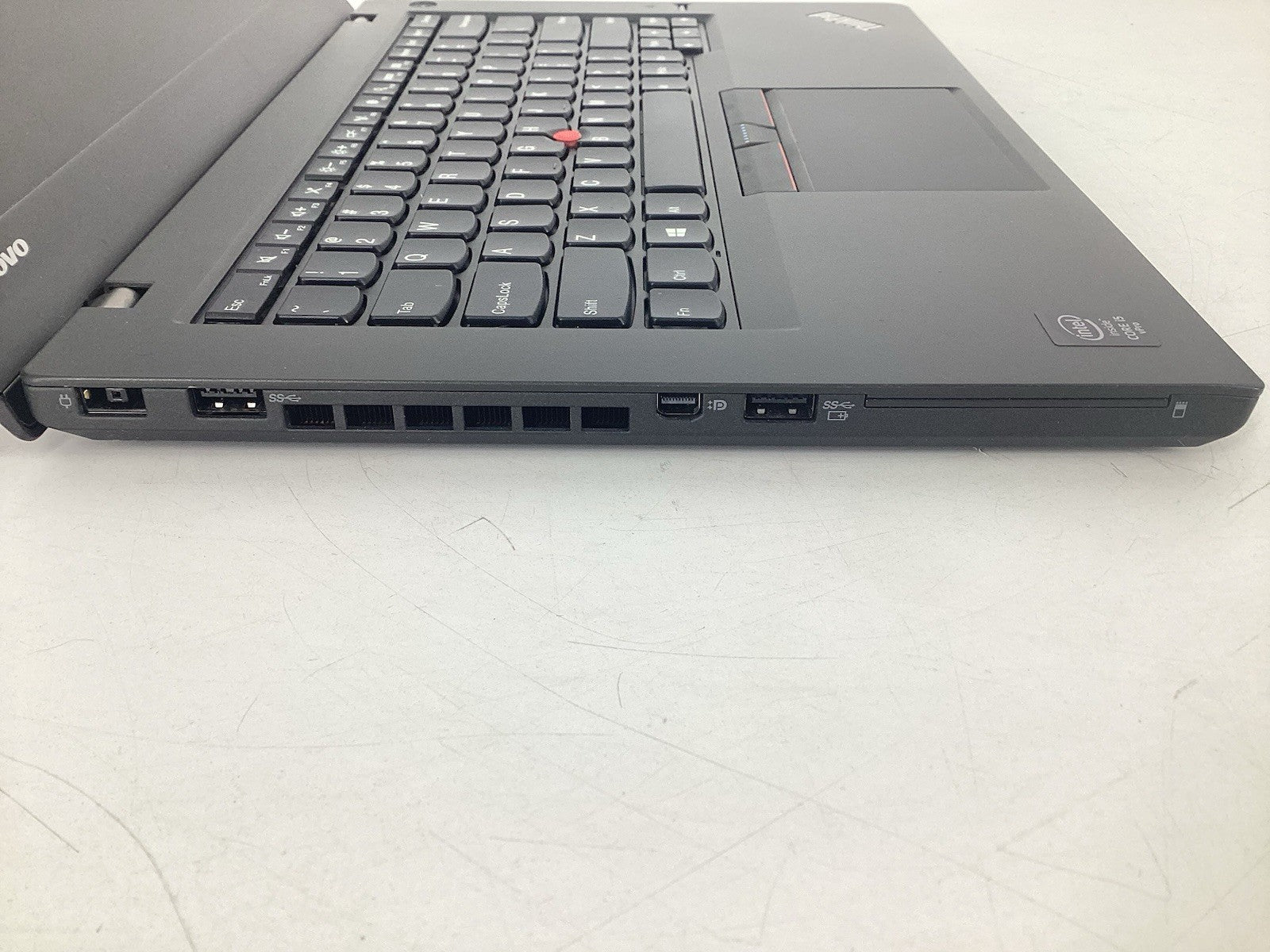 Lenovo ThinkPad T450 14" (i5-5300U @2.3GHz, 4GB RAM, No SSD, No OS) No AC