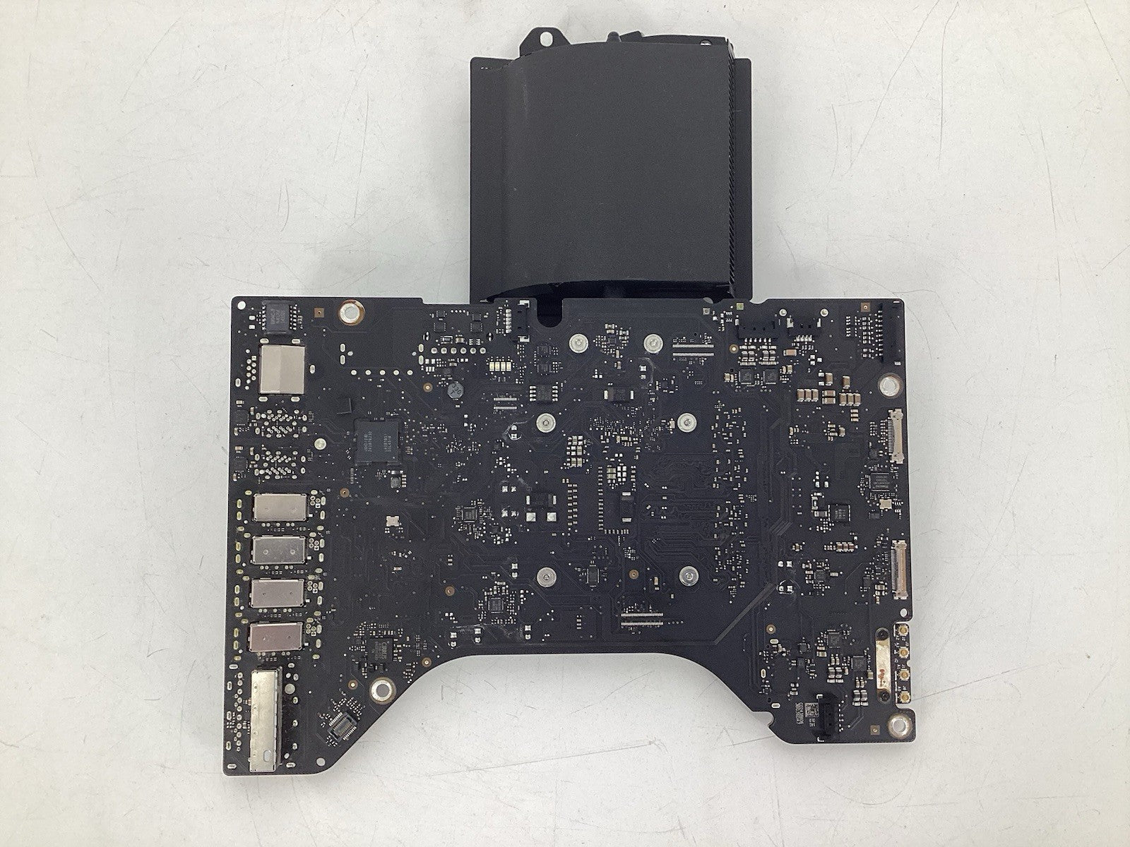 Apple iMac 21.5" A1418 Mid 2014 Logic Board 820-4668-A i5-4260U Integrated GPU