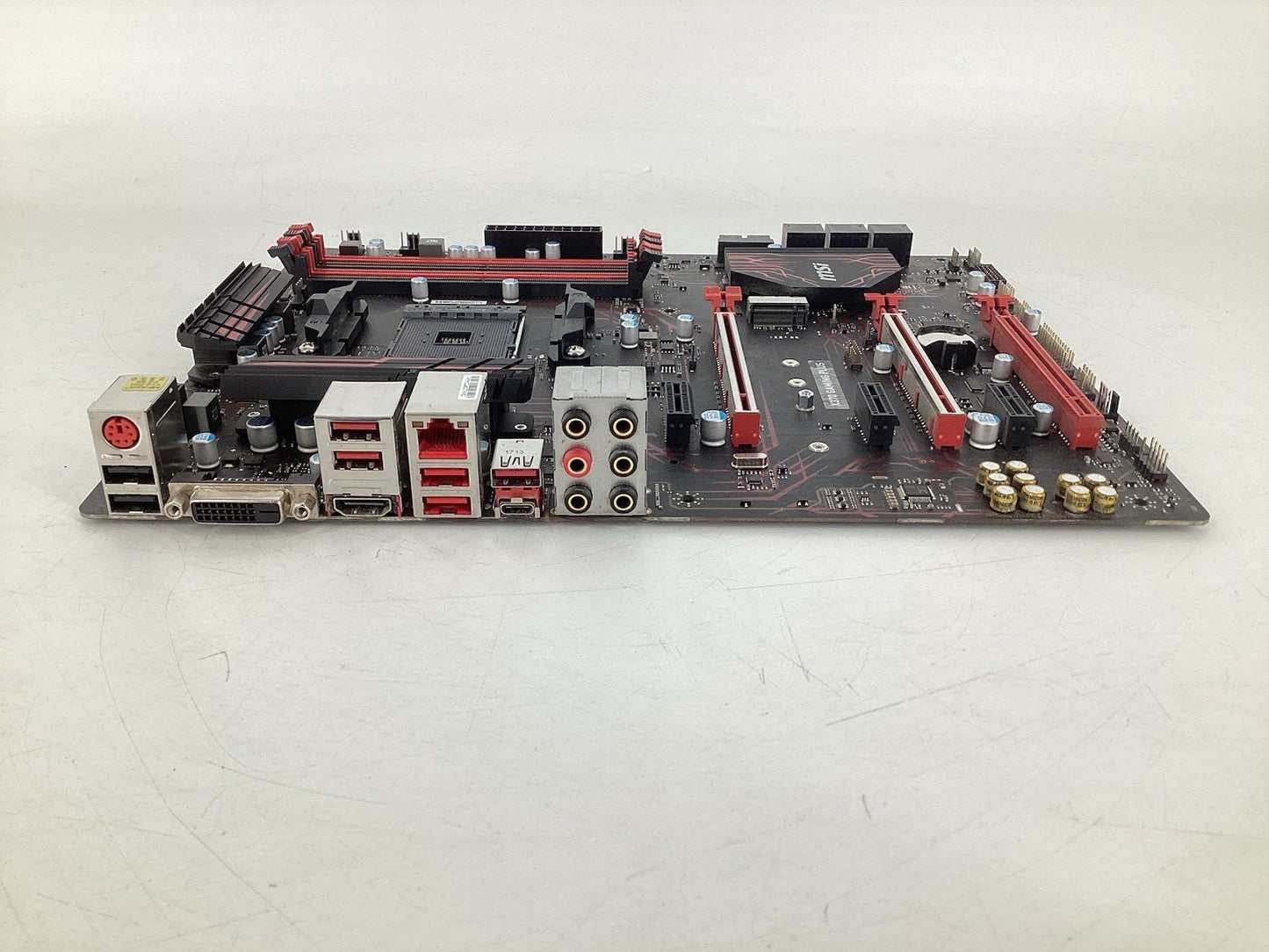 MSI X370 GAMING PLUS Motherboard AMD X370 DDR4 Socket AM4 ATX w/ IO Shield